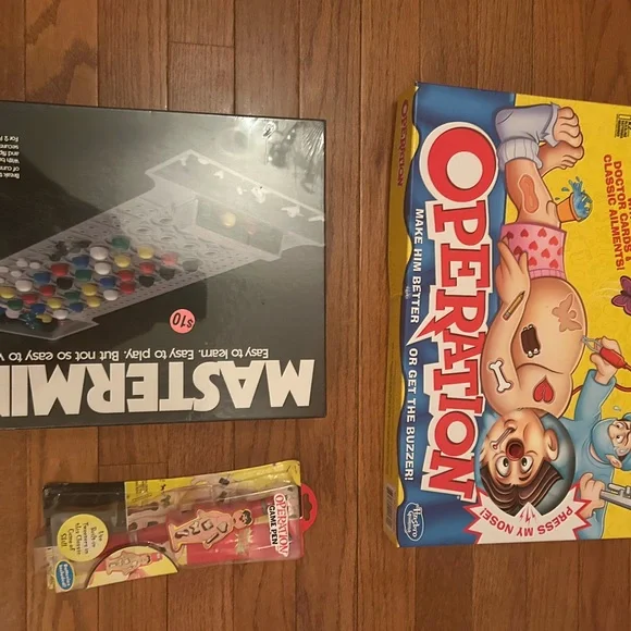 Mattel Mastermind Board Game - Black and White - with Operation Game $ mini - Picture 1 of 2